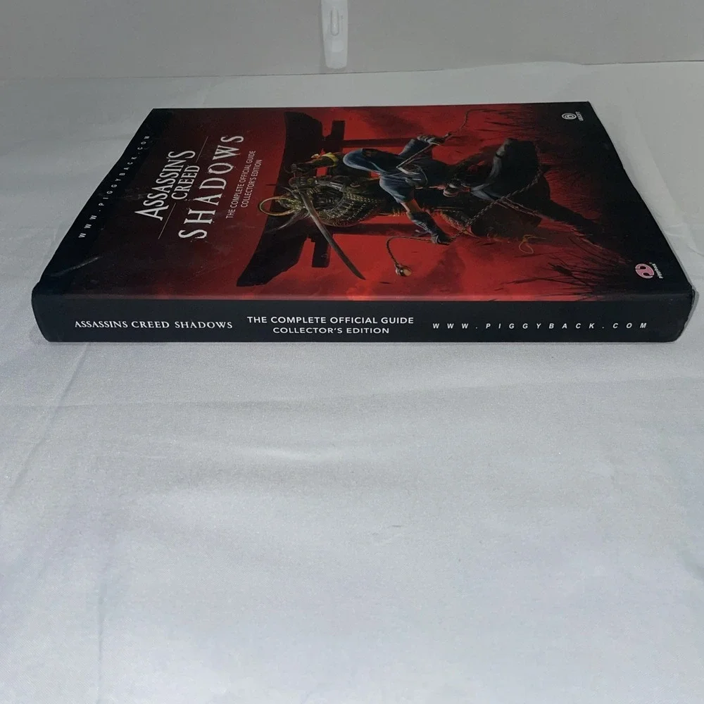 Assassins Creed Shadows Official Guide Collectors Edition Piggyback‎ Hardcover